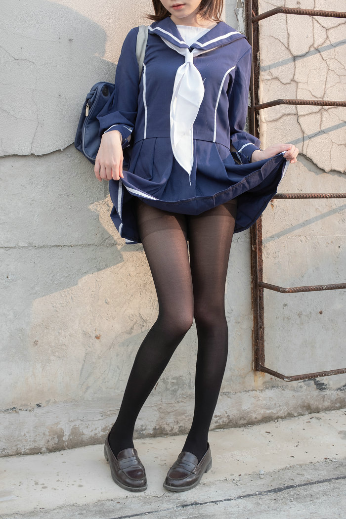 森萝财团写真 – [X-043] 天台黑丝水手服 [110P1V-2.17GB]-优选资源网