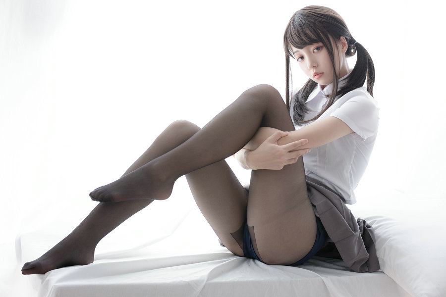 森萝财团写真 – [LOVEPLUS-002] 黑丝死库水 [110P1V-1.78GB]-优选资源网