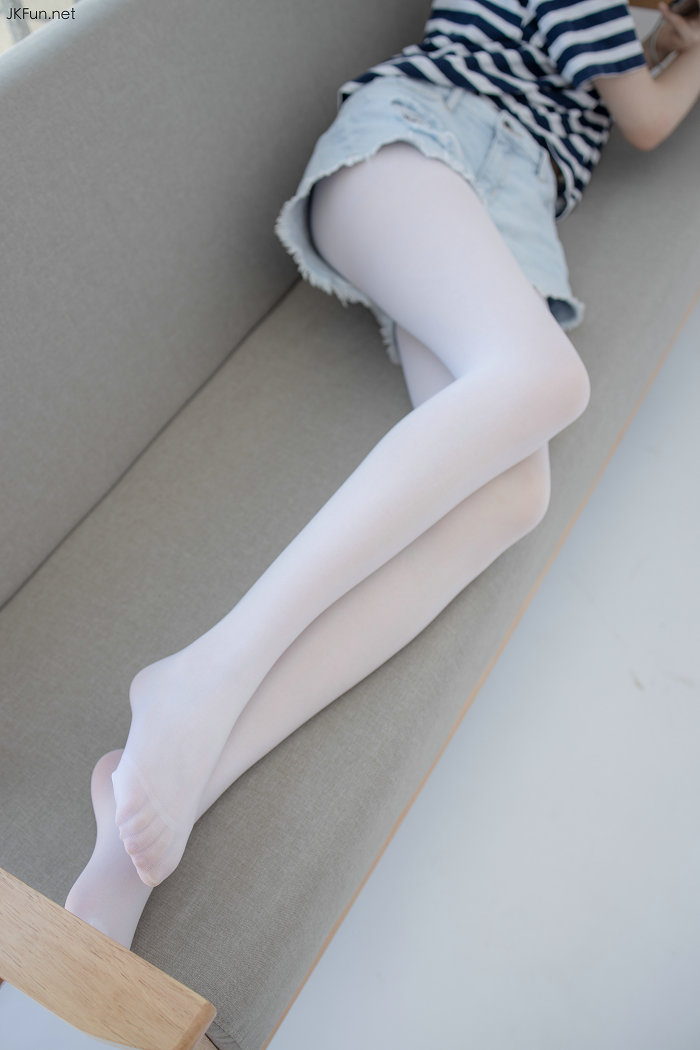 森萝财团写真 – [JKFUN-020] 80D白丝 Aika [98P1V-2.29GB]-优选资源网