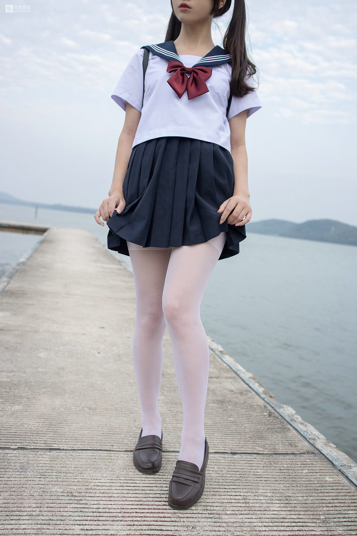 森萝财团写真 – [JKFUN-028] 默陌 15D白丝 抑郁湖边与绝望天台 [58P2V-3.39GB]-优选资源网